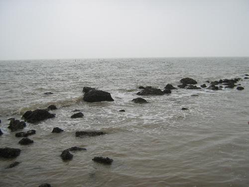 the sea - In my vacation I went to the East Sea with my friends.