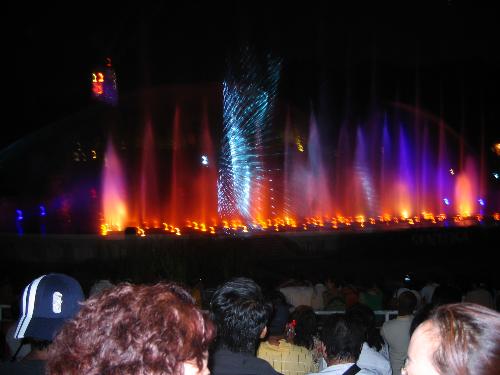 Sentosa Island - This is a waaaay awesome combi of lights and water. It seems so natural.