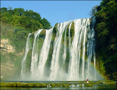huangguoshu water fall - one of the grandest sights of guizhou province in China.it it the largest water fall of China and one of the best known falls in the world.near huangguoshu water fall,there are groups of falls.they form a wonder of the nature.
