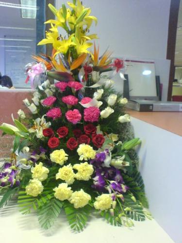 florals my fav - this is the best bunch of arranged flowers loved by me