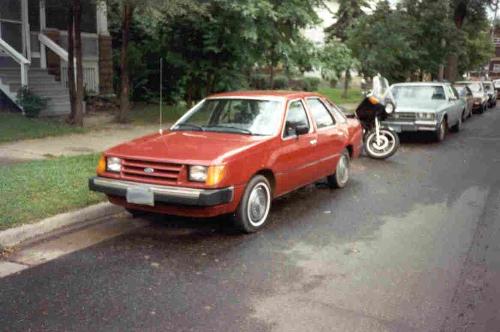 tempo - 1984 tempo different color dark gray) but same year and condition