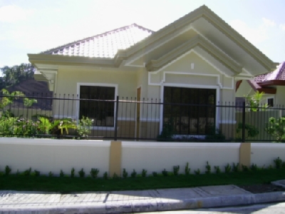 house - front view of a house