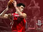 nba - This is a Chinese basketball player,Yaoming,playing in MBA.