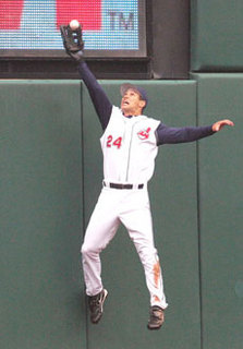 Grady Sizemore - Grady Sizemore making one of his amazing catches in center field Grady Sizemore - Grady Sizemore making one of his amazing catches in center field