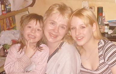 Last Time I Was Blonde - Age 13 or 14!! - This is me, my mom, and my baby sister, Taken In 2002, Which would have made me 14 years old, last time i was blonde, and from what i hear it wasn&#039;t that bad on me, but i just wasn&#039;t impressed with it so i went red and then tried to get the red out, turns out it still won&#039;t completely come out, so i&#039;m strawberry blonde, but it looks damn good. I think anyway.