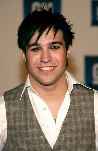 pete wentz - the awwwsome bassist of fallout boy.