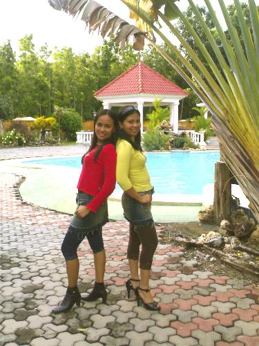 pictorials - just posin' around