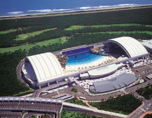 man made superb - japan made an artificial beach..