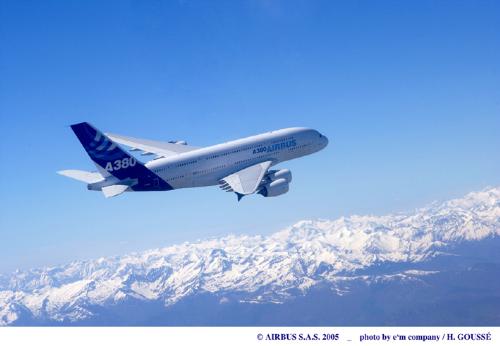 air bus a380 - Taking a clean-sheet design for airlines’ operational needs of tomorrow, Airbus developed the A380 as the most spacious and efficient airliner ever conceived. This 525-seat aircraft will deliver an unparalleled level of comfort while retaining all the benefits of commonality with Airbus’ other fly-by-wire aircraft Families.