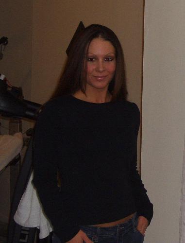 Aimee Valle - This is a picture of me.