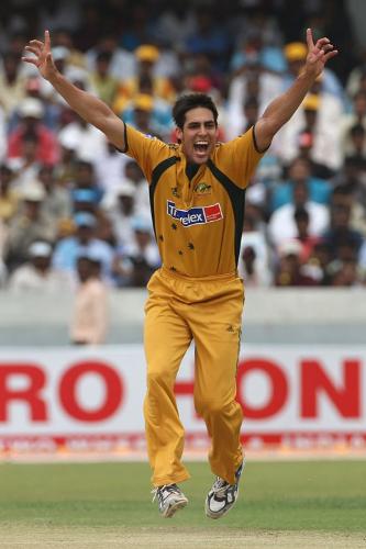 Mitchell Johnson - Mitchell Johnson appealling for an LBW