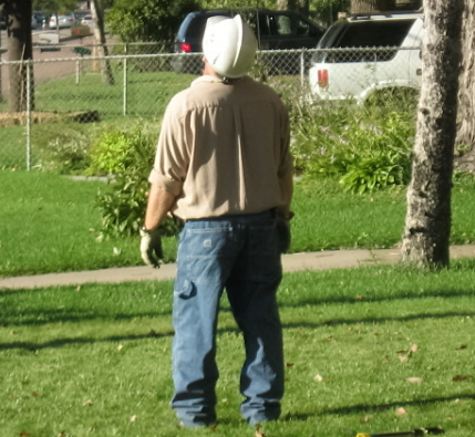 A Foremans Job IS Never Done - Typical foreman. Watching and ding not much of anything.