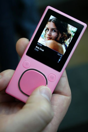 mini player - the new 8-gigabyte modle of Mrcrosoft 's ZUNE