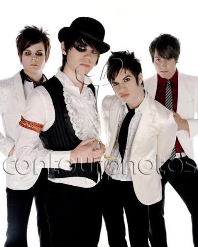 panic! at the disco - this picture is a band....panic at the disco