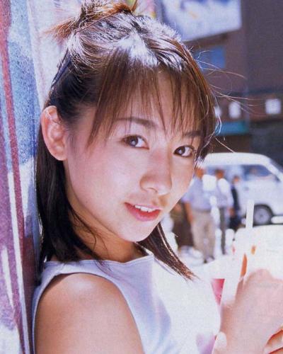 Mikuni Shimokawa - Singer of Full Metal Panic songs. I believe this is a younger pic of her. Love her voice ^^
