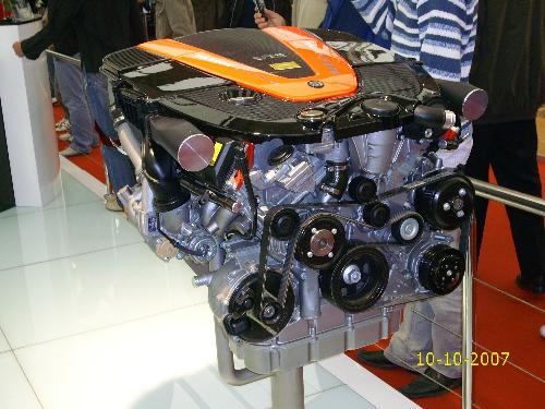 V12 engine - Sv12 6.3S Biturbo  730 HP,1320 Nm