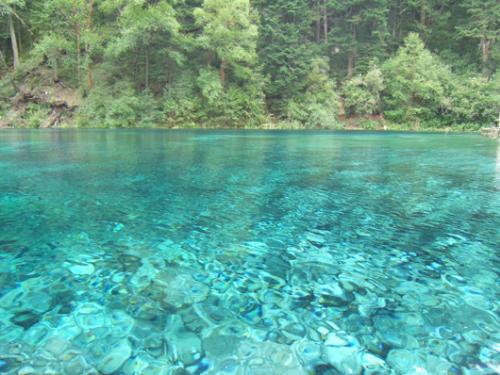 beautiful nature - This is a beautiful nature area which named Jiu Zhai Gou .Jiu zhai is in Zhe Jiang province.It is one of the famous scenic spots.No polluted river and fall.Hundreds of mountains.Enjoying it ,you will feel go back to the nature,feeling convenient