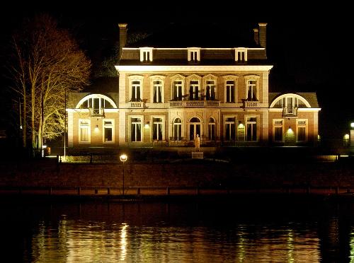 Elysette Namur - Elysette Namur, Belgium, by night