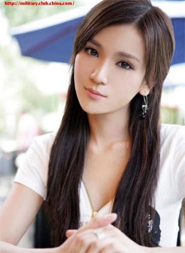 a pretty girl come from the highest place - a pretty girl come from the highest place in the world. china xizang