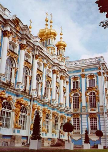 St Petersburg - It's in Russia. My destination next year. I love the view, classic, never found such beatiful place.