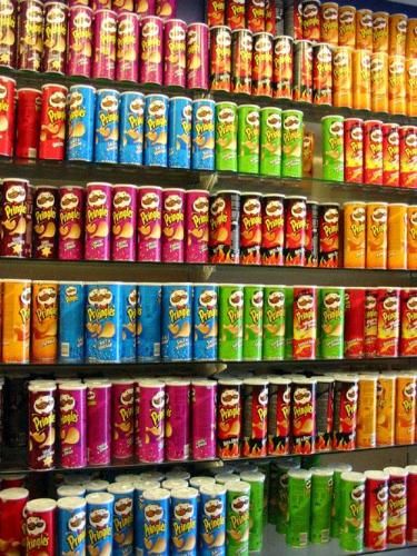 Pringles everywhere! - Shelf full of pringles, why isn't it in my room? ;_;