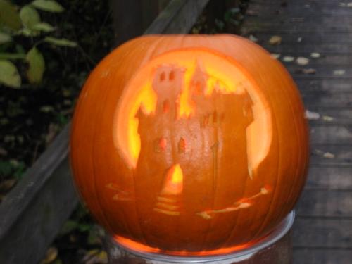Castle Carving - A castle carved into a pumpkin. Awesome.