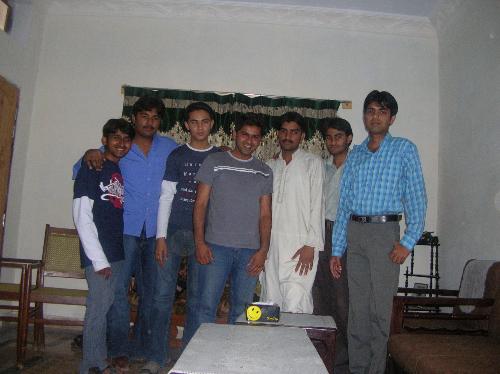 Ma friendz at ma place - A group photo of me, Ma brother!!and ma friendz!!!!!!