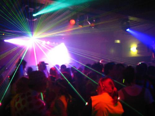 Saturday Night Strip Clubs - Taking it to the punch Saturday Night Strip Clubs - Taking it to the punch