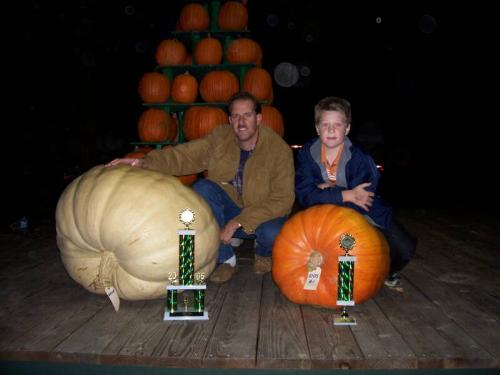 817 Pound Pumpkin! - 817 pound pumpkin in NJ