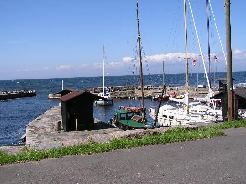 helligpeder - this is also taken on Bornholm in our summerholliday 2007. Its a beutifull small hawen on Bornholm