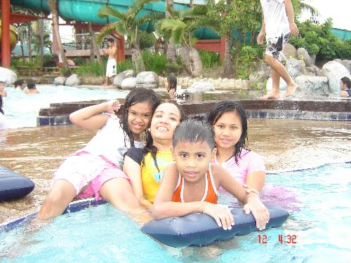 bay breeze groups - swimming the best