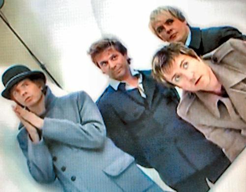 DD in 2007! My Favorite Band! :D - Duran Duran, my favorite Band! I Love Simon LeBon! He Rules & Rocks Da&#039; House!!! :)