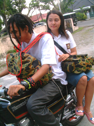 relationships - h_1094232890