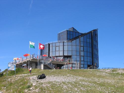 restaurant berneuse - This is a restaurant in the mountain in the country Suisse.It is in the city Lysine