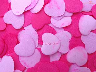 Love! - Hearts wallpaper from http://www.lovinghugs.com/