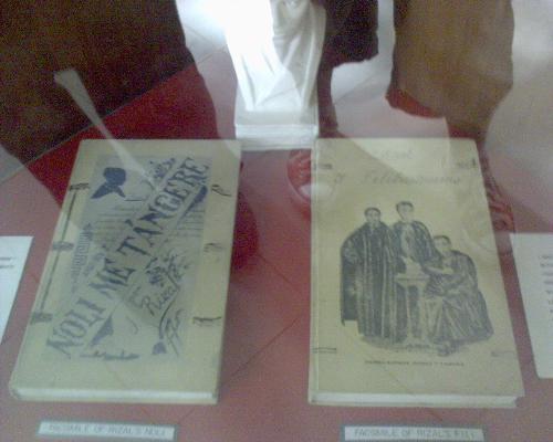 el filibusterismo and noli me tangere - copies (i doubt these are the original ones) of jose rizal's el filibusterismo and noli me tangere in the rizal museum in dapitan.