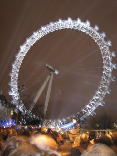 london eye 2006 new year day - this is famous london eye, i took it on new year eve 2006, it is quite beautiful. 