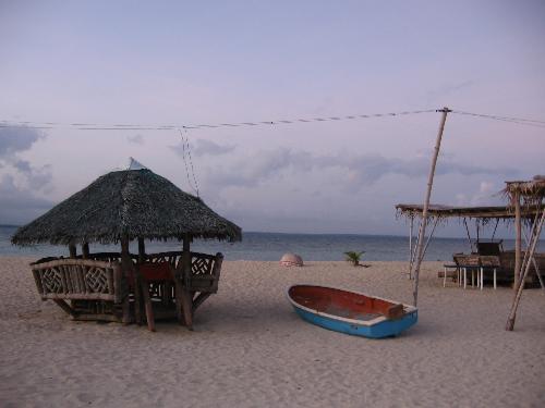 beach - i took this picture. i really love photography. :-)