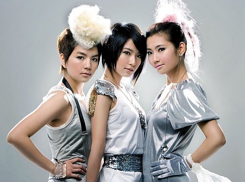 s.h.e - S.H.E, selina, hebe, ella