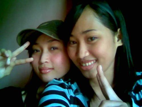 love her.. - she's my bestfriend and my sister..