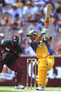 Ricky Ponting - Stylish Ricky Ponting in action...