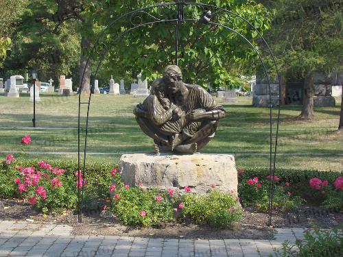 Niagara on the Lake - Peace - Picture of the peace memorial, taken on the main street of Niagara on the lake.