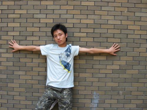 It's me. - Hello,everyone!!