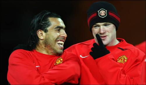 Tevez and Rooney - Tevez and Rooney together before Man Utd face Dinamo Kiev