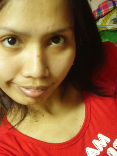 jenny smiling - wow. i love my smile. hhehehe. appreciating my own smile.