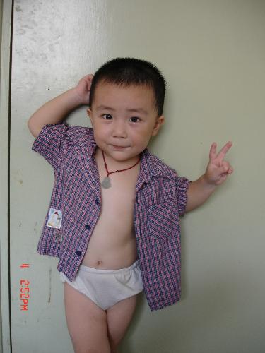 cute boy - he is my nephew,3 years old now.he is very intelligent and cute.he likes singing and danceing.a few weeks ago,i found he was interested to be a model .maybe he will be a supermodel in the future.hehe