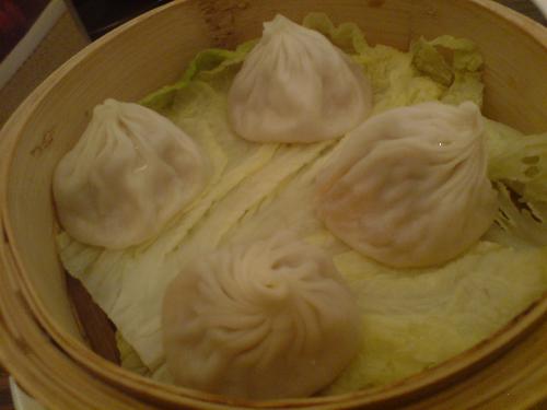Xiao Long Bao - This is so Tasty!
I love the feeling when the soup inside the dumpling come out..
So hot and tasty~