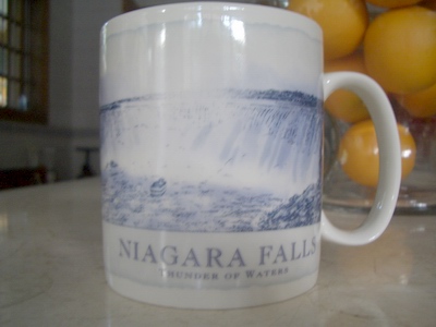 Starbucks Niagara Falls - Again given by Gloria when she visits the place with her family and she said it was her daughter who saw the starbucks store in Niagara Falls that's when she remembers to get me. Very sweet :o) By the way they were in the Canadian boundary side.