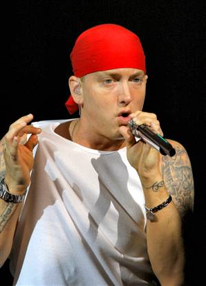 eminem - 060405_eminem_vmed_12p.widec