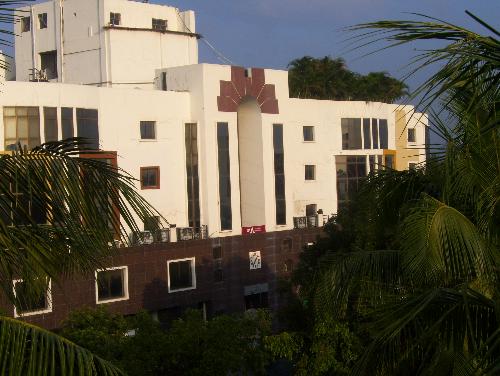 Sonex tower - This is Sonex towers. It is just opposite 2 ma house..  It contains a shop called nilgiris.